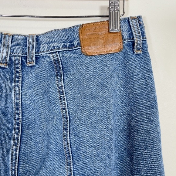 LEVI'S |  ORIGINAL UTILITY MOM JEANS - Picture 14 of 16